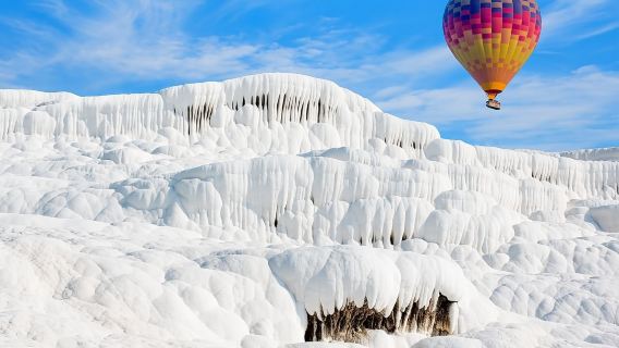 Experiencia en vuelo en globo aerostático a Pamukkale + Casco antiguo de Hierápolis + excursión de un día a Pamukkale