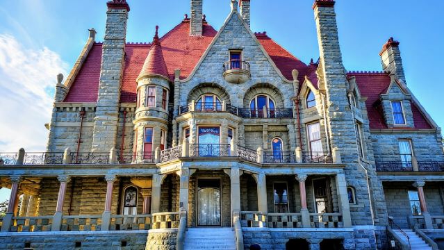 Two-Hour Luxury City Tour of Victoria