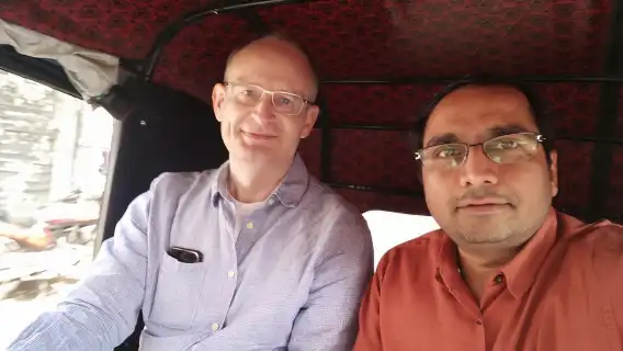 Immersive walking tour in Pune for cultural immersion with guide