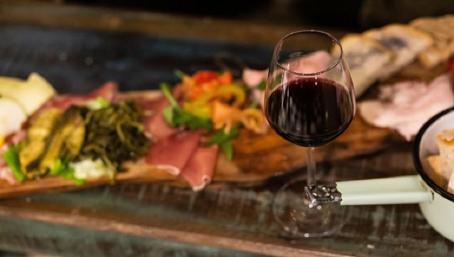 ローマ トラステベレ ウォーキングフードツアー