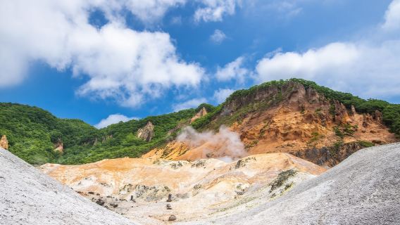 Sapporo: Hell Valley, Oyunuma and Dai-ichi Takimotokan Trip