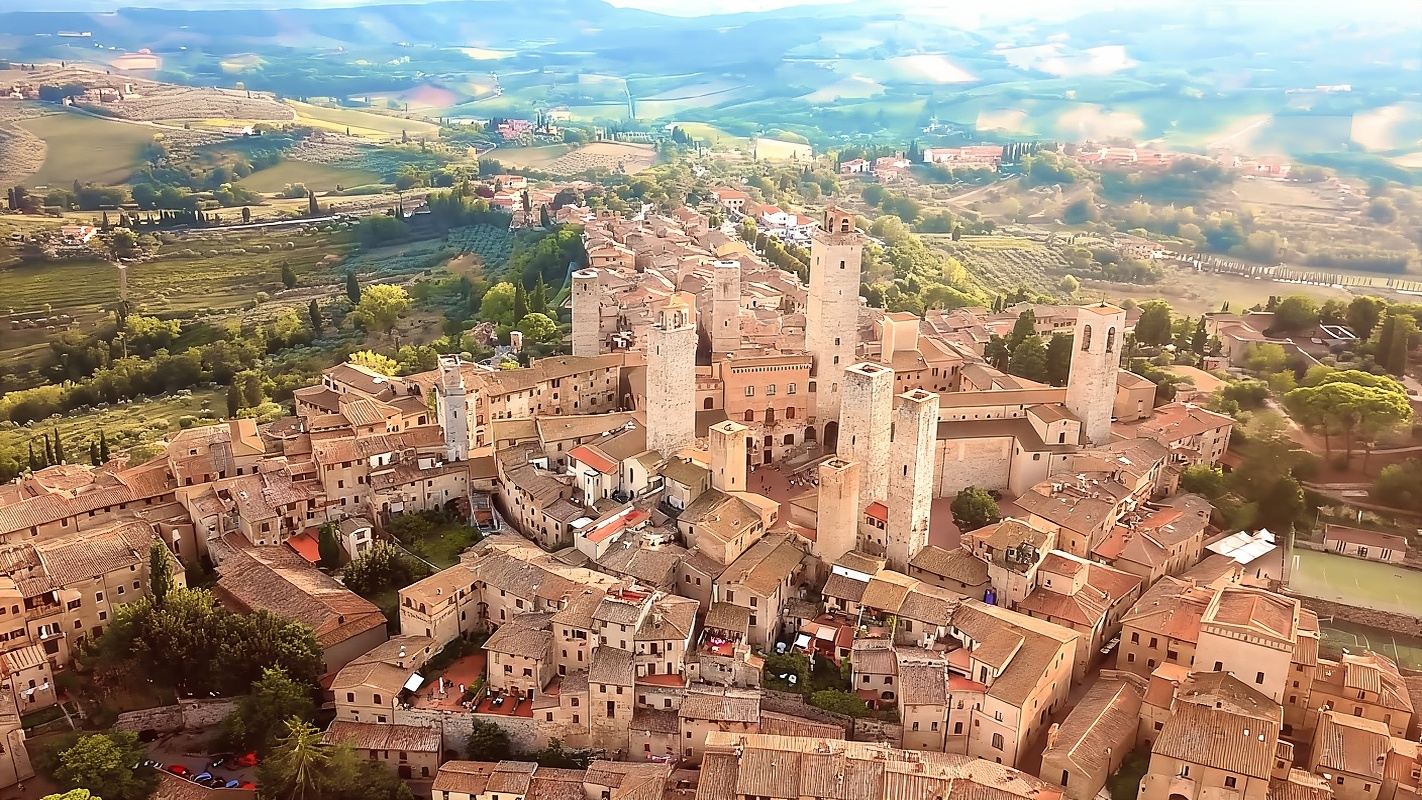 Florencia: Cata de vinos de San Gimignano, Siena y Chianti con almuerzo incluido.