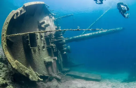 菲律賓科倫體驗潛水水肺潛水7小時【珊瑚花園&沉船DSD體驗潛水|酒店接送/中文教練/含裝備/含午餐】
