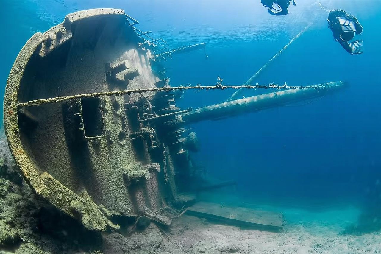 7-hour scuba diving experience in Coron, Philippines: Coral Garden & Wreck DSD diving|Hotel transfer/Chinese-speaking coach/equipment included/lunch included