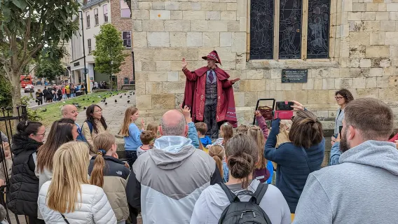 York: Wizard Walk of York Tour - Magia, commedia e divertimento per famiglie