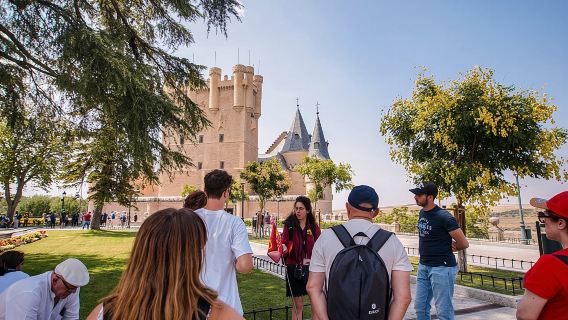 Tour trọn ngày đến Avila và Segovia từ Madrid
