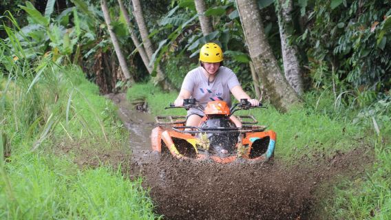 Experiencia de conducción de ATV todoterreno y rafting en el río Ayung en Bali con almuerzo incluido [45 o 90 minutos de ATV/transporte de ida y vuelta opcional]