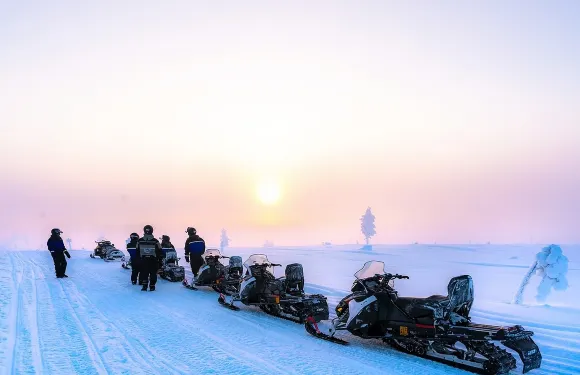 挪威特羅姆瑟雪地電單車騎行體驗含市區集合地點來回接送
