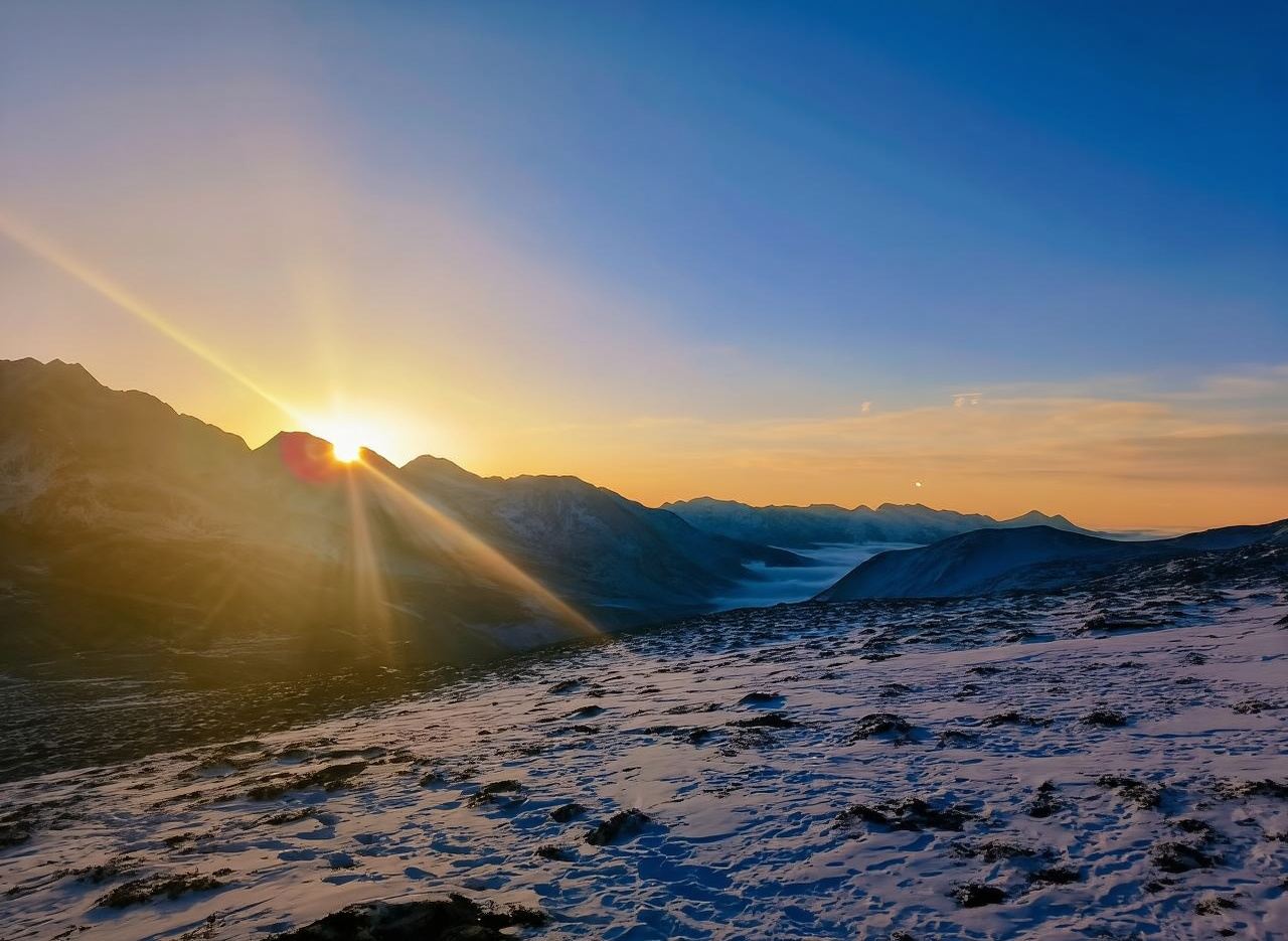 Chengdu Yamu Snow Mountain Viewing Platform - Daytime Camping[Langkawa Heart Day Tour + Rolling Sea of Clouds + Snow Mountain Panorama + Round-trip from Chengdu]