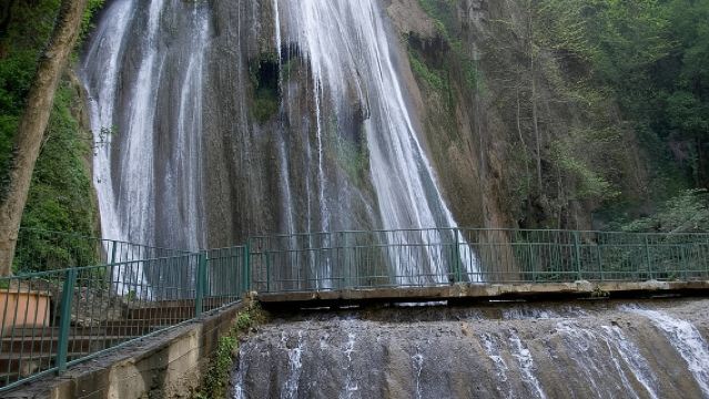 Tour durch den Horsetail Falls Park
