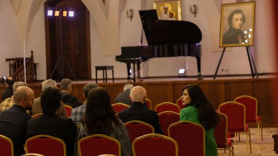 Krakow: Buổi hòa nhạc piano Chopin tại Nhà thờ St. Bernardine