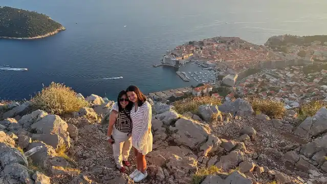 Dubrovnik Sunset Tour with Scenic Views and Local Wine