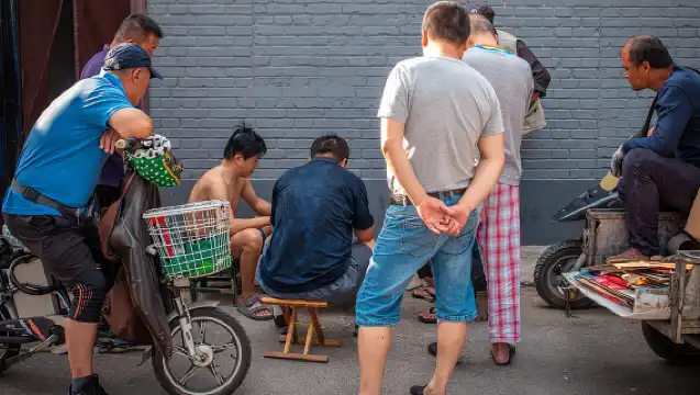 北京胡同隱藏餐廳美食與啤酒步行導覽