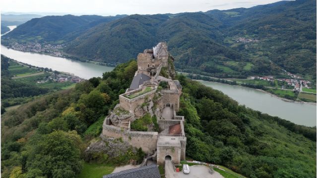 維也納出發:梅爾克修道院+阿格斯泰因城堡+克雷姆斯