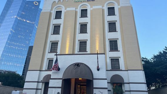 San Antonio: Ghosts and True Crime Guided Walking Tour