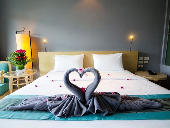 Ramaburin Resort Room Type - Deluxe Double or Twin Room with Pool Access