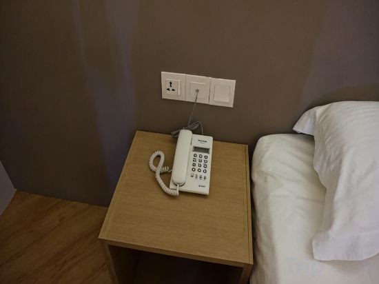 Super 8 Hotel @ Bayan Baru Room Type - Standard Twin No Window