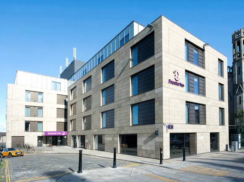 Premier Inn Edinburgh City Centre (York Place/St James Quarter) hotel