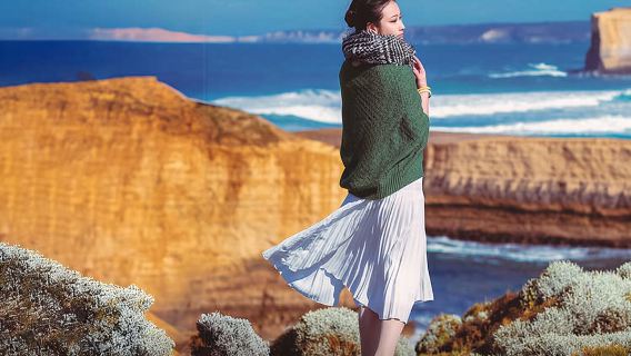 Melbourne Great Ocean Road + Twelve Apostles Day Tour -General Route or Reverse Route-The reverse bus tour, plus some tour types, includes lunch at the zoo at the participants' own expense.