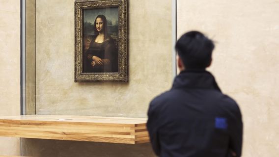 Louvre Museum Skip-the-Line Highlights Tour with Mona Lisa