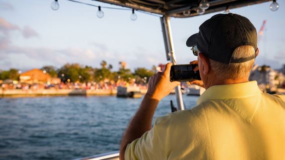 Crucero al atardecer con sushi en Key West con bebidas de cortesía
