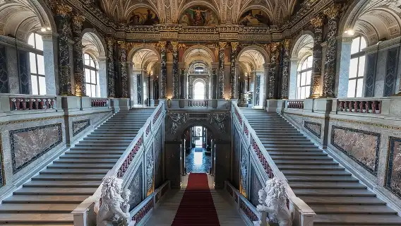 พิพิธภัณฑ์ประวัติศาสตร์ศิลปะเวียนนาและคลังสมบัติจักรวรรดิเวียนนา