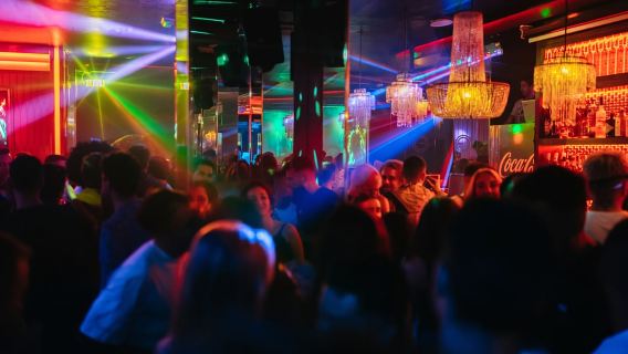 Malaga: Pubs and Clubs Crawl