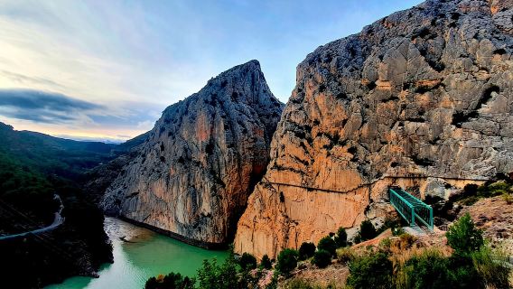 Caminito del Rey: Tour with Official Guide and Drink