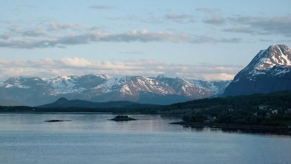 靈恩阿爾卑斯峽灣極光包車暢遊之旅
