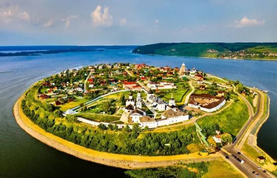 喀山+庫爾沙里夫清真寺+喀山克里姆林宮+斯維亞日斯克島一日遊