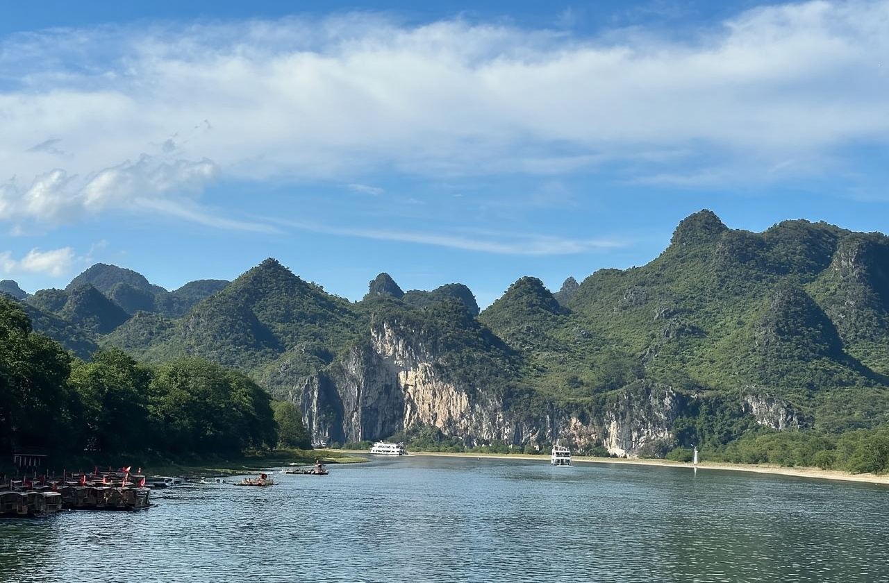 Guilin | Crociera a 3 stelle sul fiume Li (360° immersione nel paesaggio pittoresco + scoperta delle bellezze del fiume Li + festa di montagne e acque)