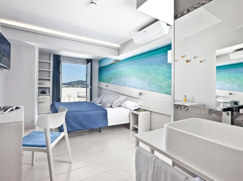 Ryans la Marina