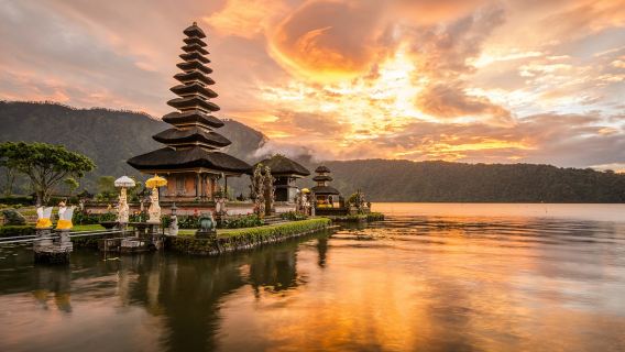 Bắc Bali: Tour 1 ngày tham quan Đền Ulun Danu, Hồ Song Sinh và Cổng Thiện Ác|đưa đón khứ hồi