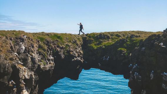 Iceland Kirkjufell Mountain 1-day tour with Optional 18-Person Small Group and Black Sand Beach