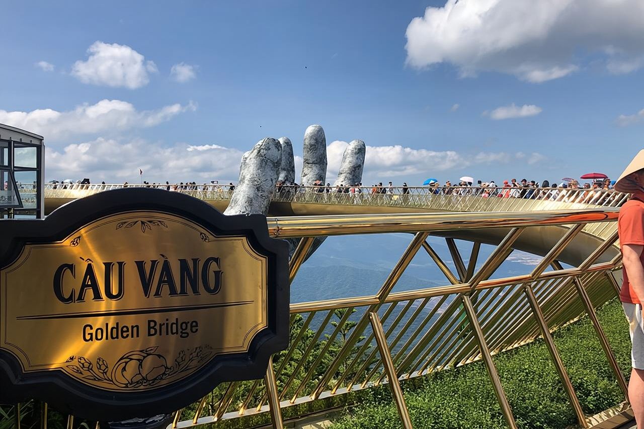 Ba Na Hills - Golden Bridge Group Tour