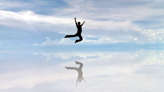 ทัวร์ 1 วัน มาเลเซีย สกายมิเรอร์ + ภูเขารอยัลภูมิงค์ + ให้อาหารนกอินทรี/หิ่งห้อย/น้ำตาแสงสีฟ้า