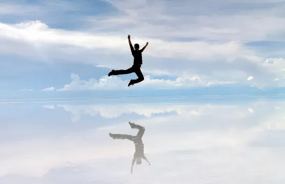 馬來西亞天空之鏡+皇家山銀葉猴+餵老鷹/螢火蟲/藍眼淚一日遊