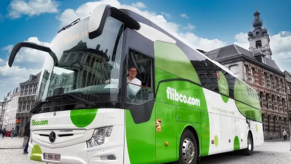 Flughafen Bergamo - Hin- und Rückfahrt mit dem Reisebus zwischen dem Flughafen Bergamo und dem Stadtzentrum von Mailand