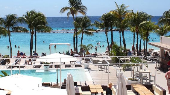 Tur Pantai Curacao dan Gua Hato