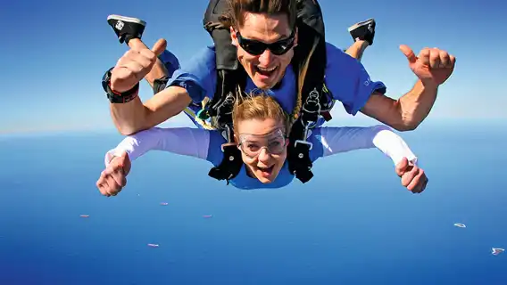 悉尼臥龍崗紐卡素高空海景跳傘【可接送/含稅+贈跳傘證書/專業教練1對1指導】
