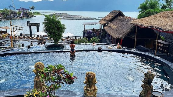 Bali: Sunrise Jeep Gunung Batur & Hot Spring - Pakej Persendirian dengan Pengangkutan Hotel dalam Bahasa Inggeris