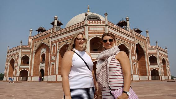 Delhi City Tour – Markets, Monuments & Local Street Food