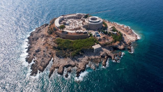 ทัวร์ถ้ำบลูในมอนเตเนโกร 3 ชั่วโมง