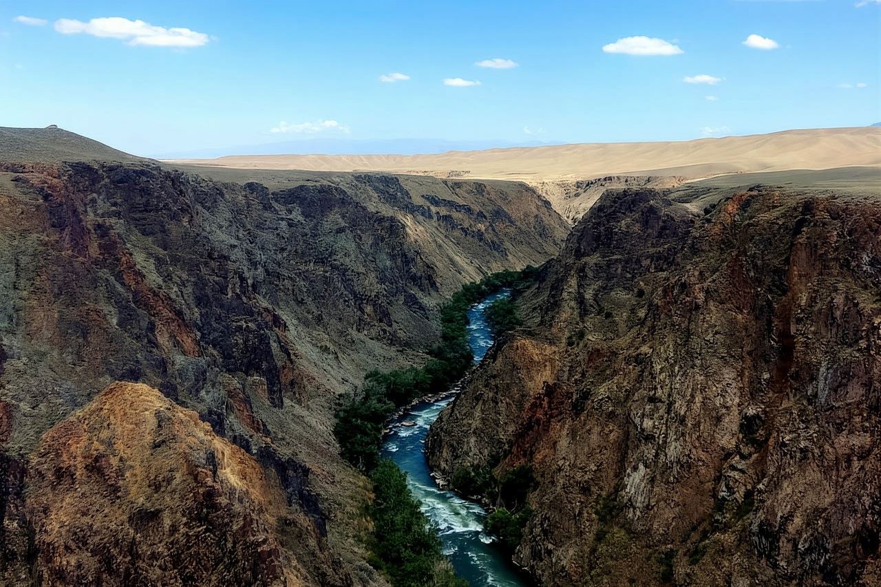 Almaty: gita di un giorno ai laghi Kolsai e Kaindy e al Black Canyon