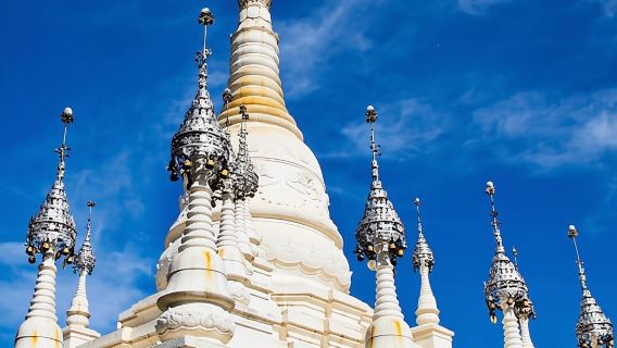 Kunming: Local Market, Ethnic Village & Dragon Gate Day Tour