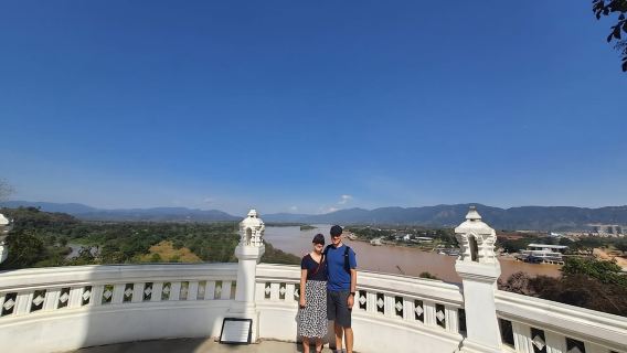 Chiang Rai: 7 Major Sightseeing Tour with Thai Buffet Lunch