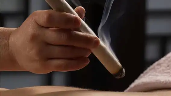 Kunming: Western Hills & Moxibustion Experience Private Tour