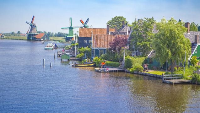 Lawatan sehari ke Kampung Nelayan Tradisional Volendam dan Kampung Kincir Angin Zaanse Schans di Amsterdam, Belanda