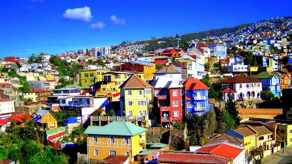 Valparaiso + Vina del Mar one-day tour from Santiago, Chile (cable car+ Wine Tasting)