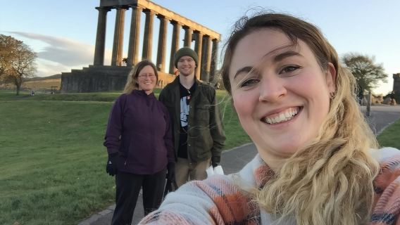 Edinburgh Highlights & Hidden Gems: Private Tour with a Local